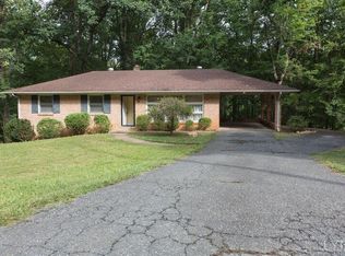 1218 Cedar Hill Dr, Lynchburg, VA 24502