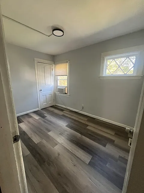 2107 Lake Avenue - Up — Photo 2