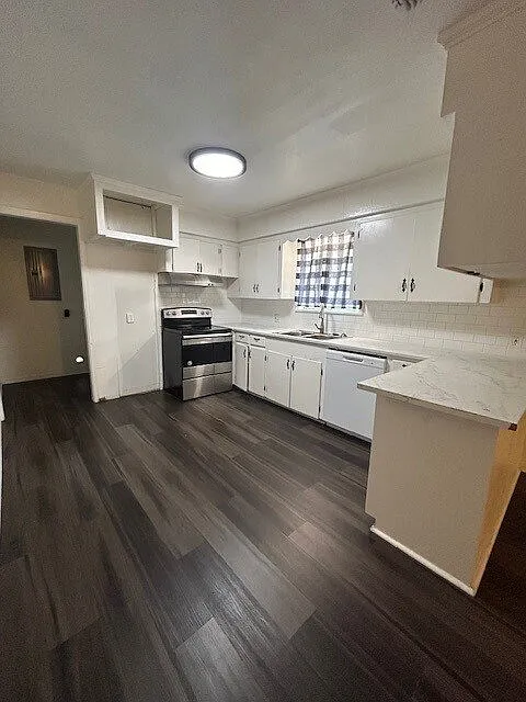 3 bed, 2.0 bath, 1332 sqft, $1,500 — Photo 2