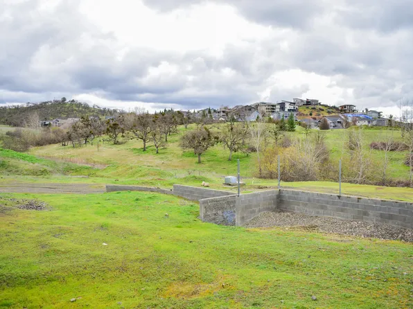 3010-3600 Lone Pine Rd, Medford, OR 97504