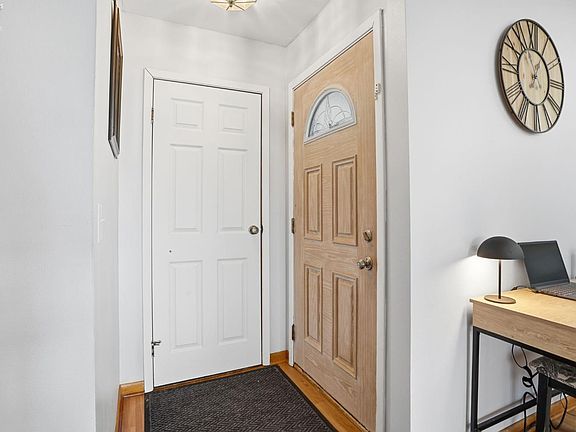 4th image of 3712 Ronald Dr