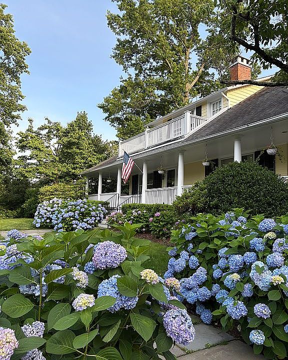 2nd image of 17 Binney Ln
