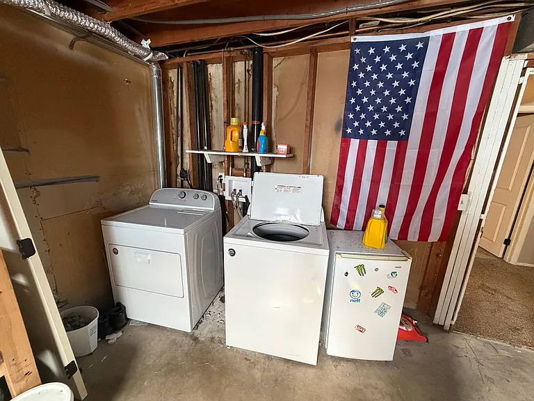 811 S 75 E — Photo 8