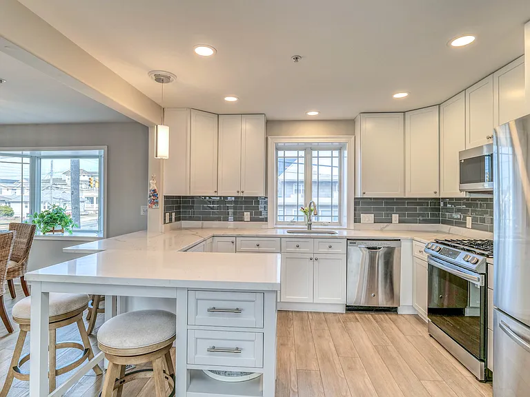 9100 Atlantic Ave #1 — Photo 8