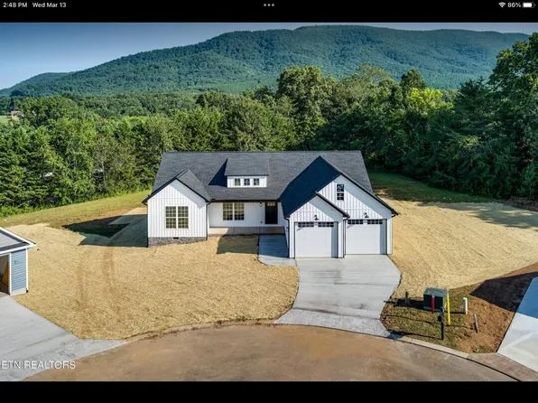 110 Waterstone Ct, Benton, TN 37307