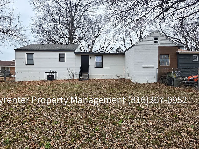 1512 W College St — Photo 33