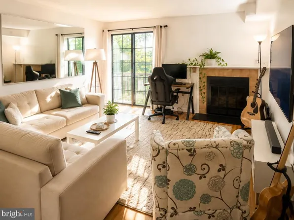 6955 Mary Caroline Cir Unit C, Alexandria, VA 22310