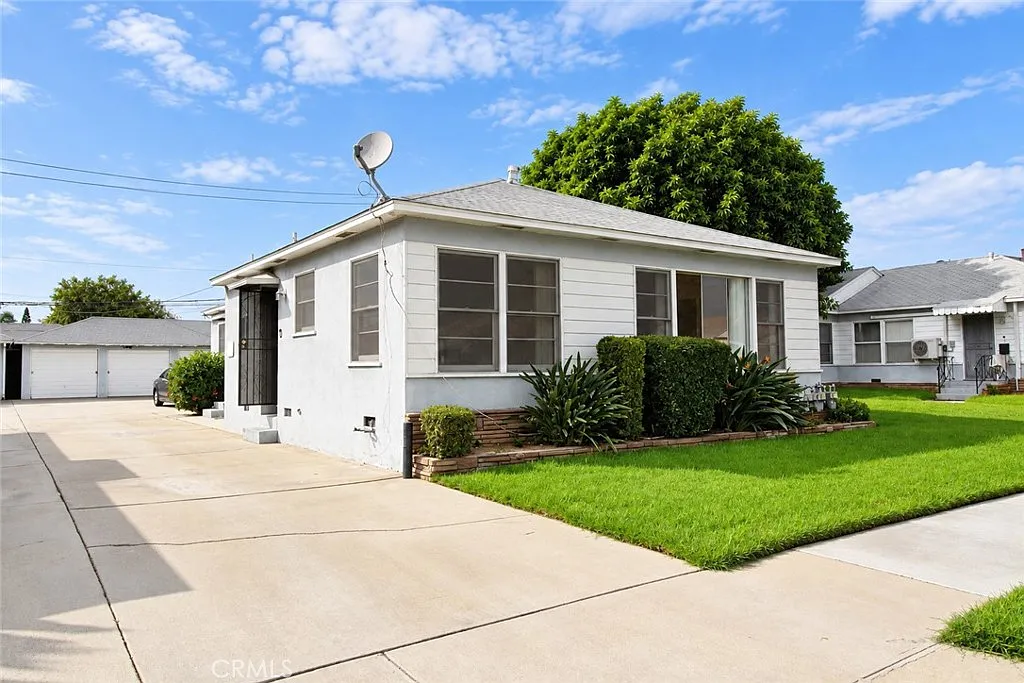 1 bed, 1650 sqft, $2,200 — Photo 1