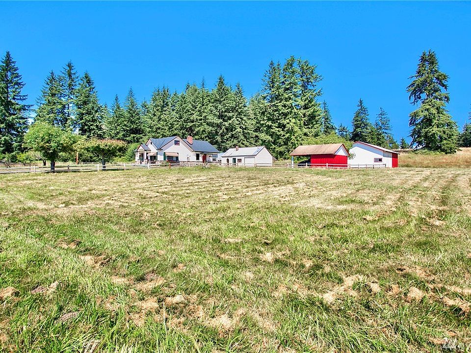 2nd image of 3723 83rd Ave NE