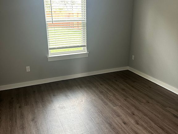 5th image of 444 N Otoe St
