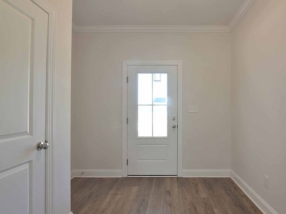 2nd image of 328 Ambleside Dr