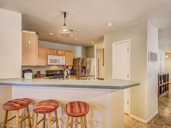 5th image of 1645 E Saint Ferdinand Pl