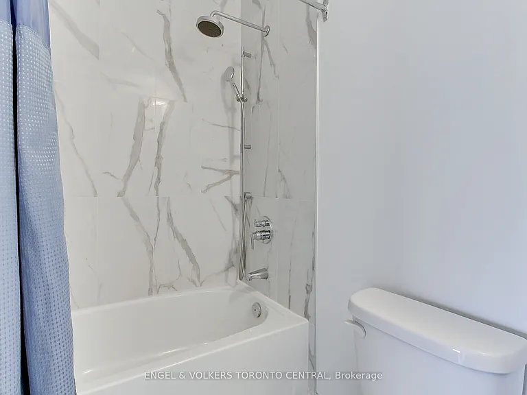 430 Essa Rd #418 — Photo 23