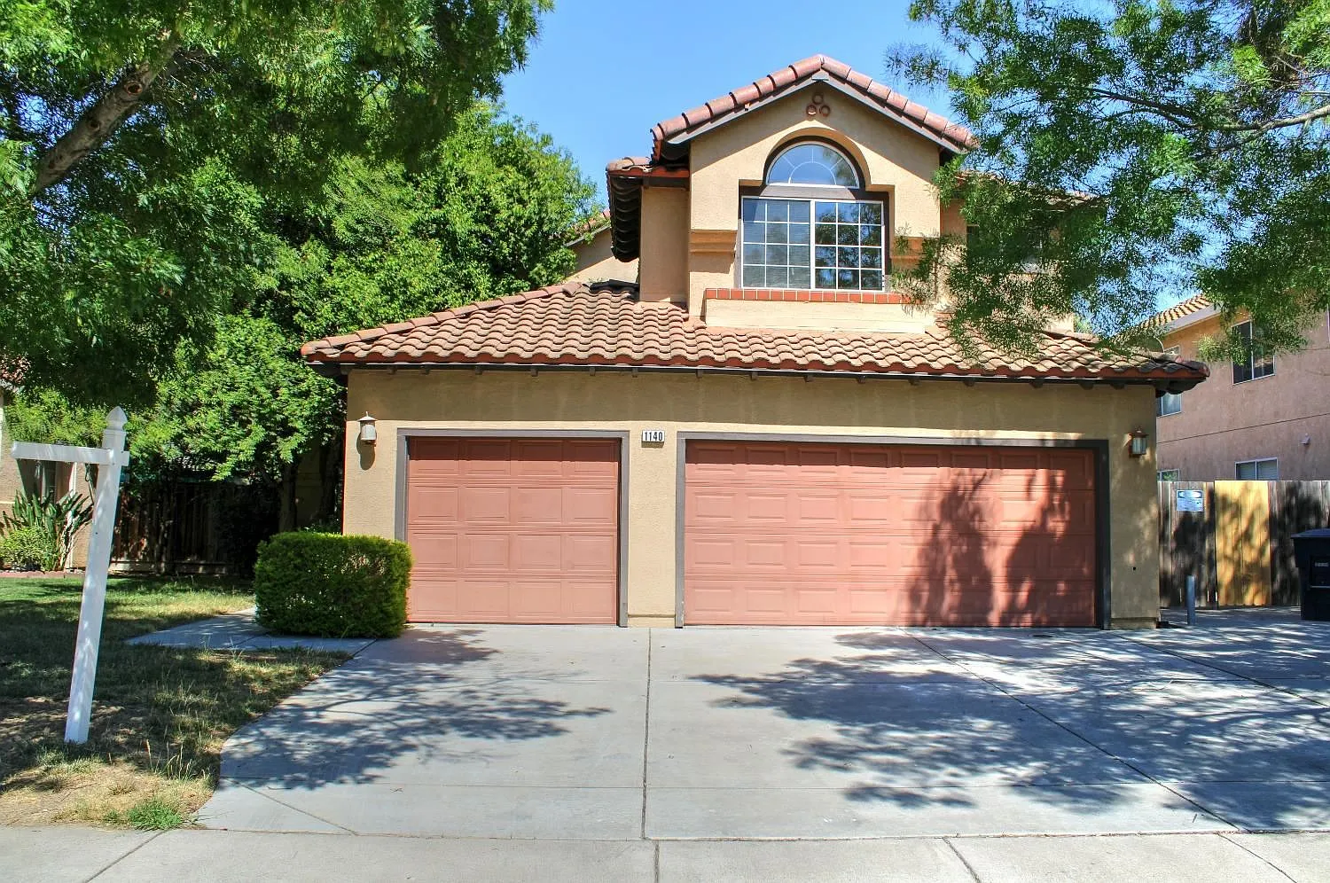 1140 Madera Dr photo 1