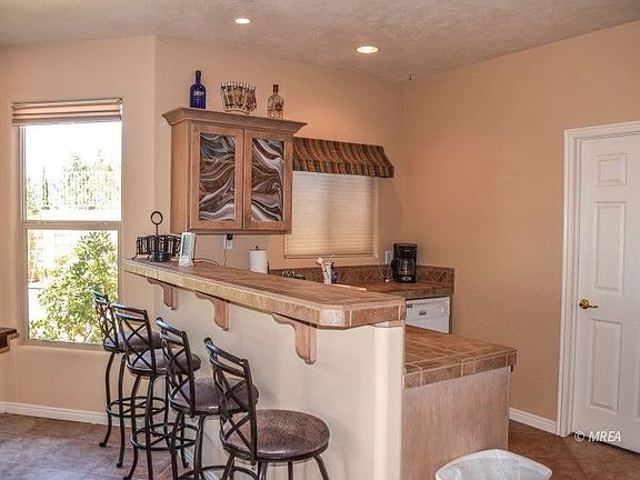 5th image of 931 Monaco Cir