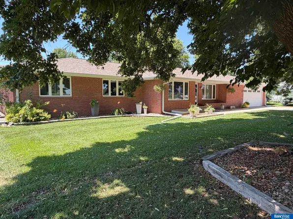 1815 Craig Rd, Aurora, NE 68818
