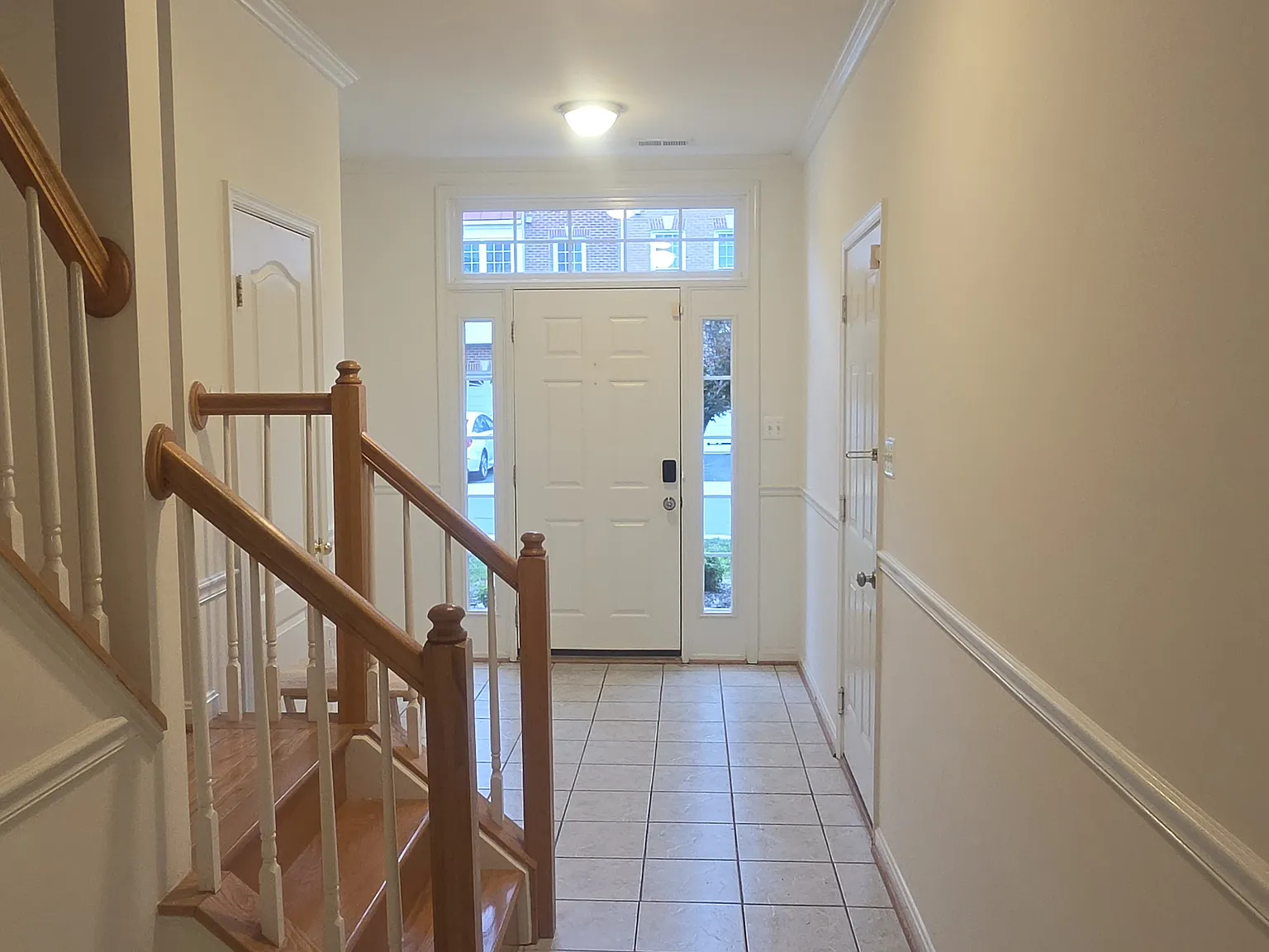 3 bed, 1700 sqft, $3,300 — Photo 3