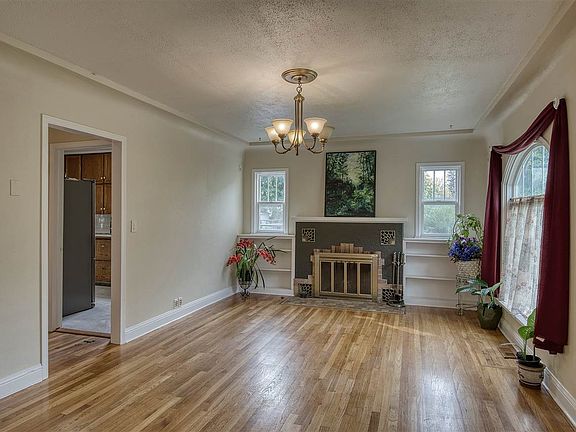 4th image of 7704 E Euclid Ave