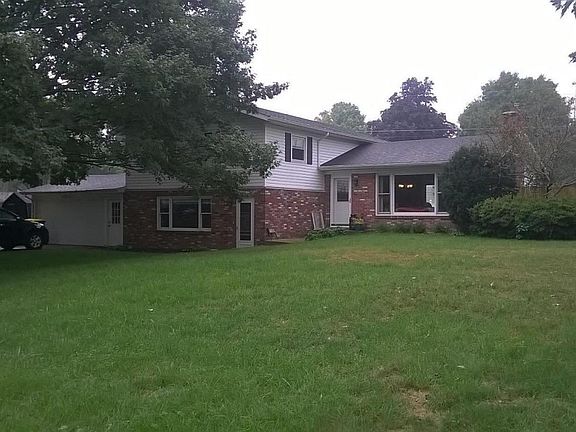 2nd image of 1548 N Cherry Dr