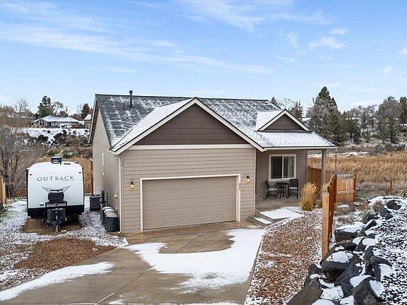 2nd image of 460 NE Brookstone Dr