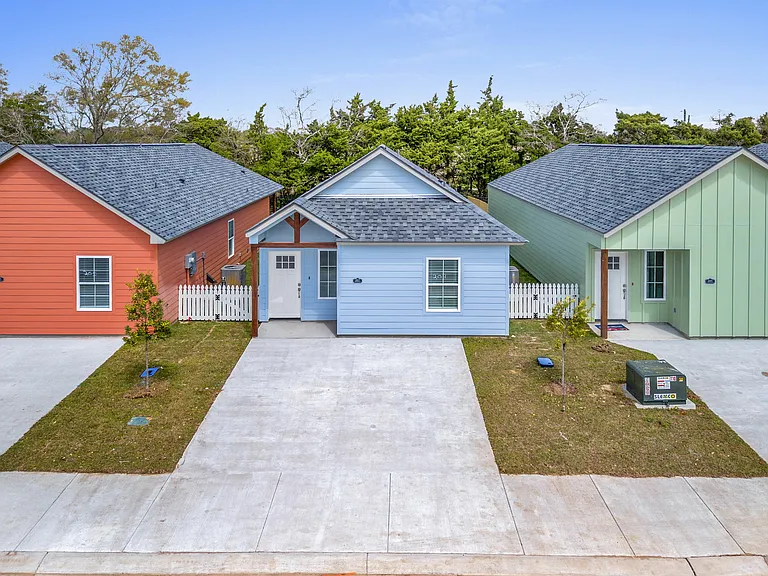 The Crest Homes — Photo 23