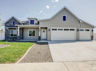 3024 Sepulveda Dr, Fruitland, ID 83619