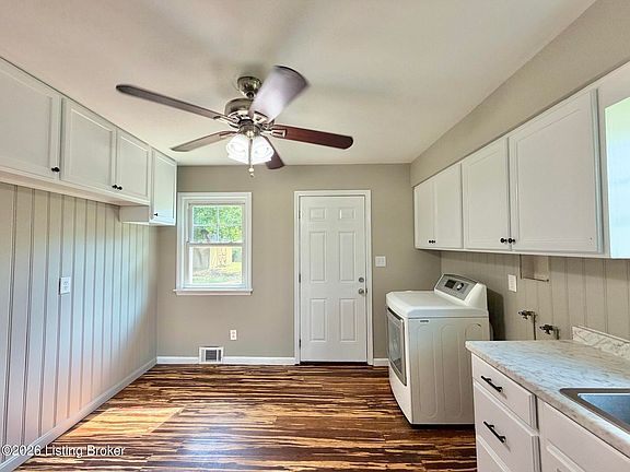 3rd image of 6215 Terry Rd