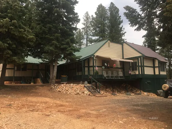 2265 E Black Jack Dr, Duck Creek Village, UT 84762