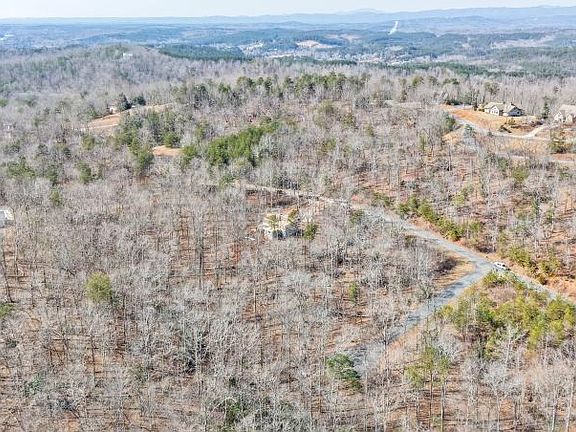 5th image of 8 Gabriel Ln