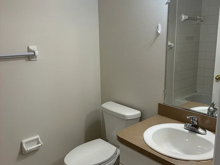 1717 W Nassau St #A — Photo 16