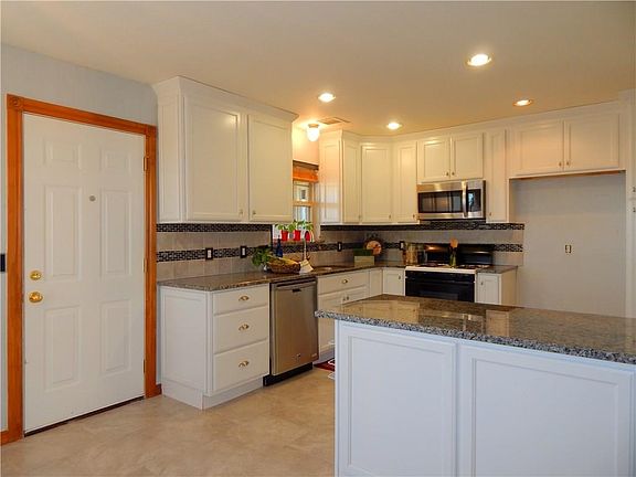 Spacious and updated kitchen
