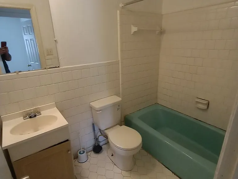 351 San Antonio Blvd — Photo 23