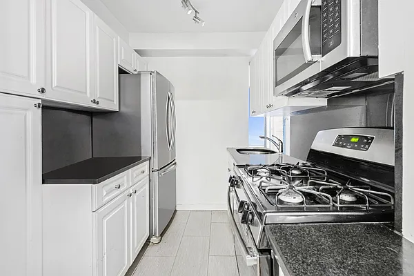 Sold by Keller Williams City Views Realty | media 3