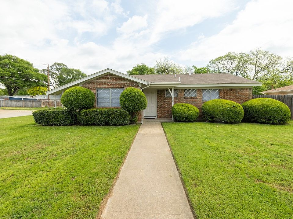 1356 Simpson Dr, Hurst, TX 76053 Zillow