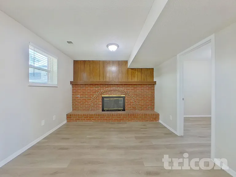 348 S 29th Ave — Photo 3