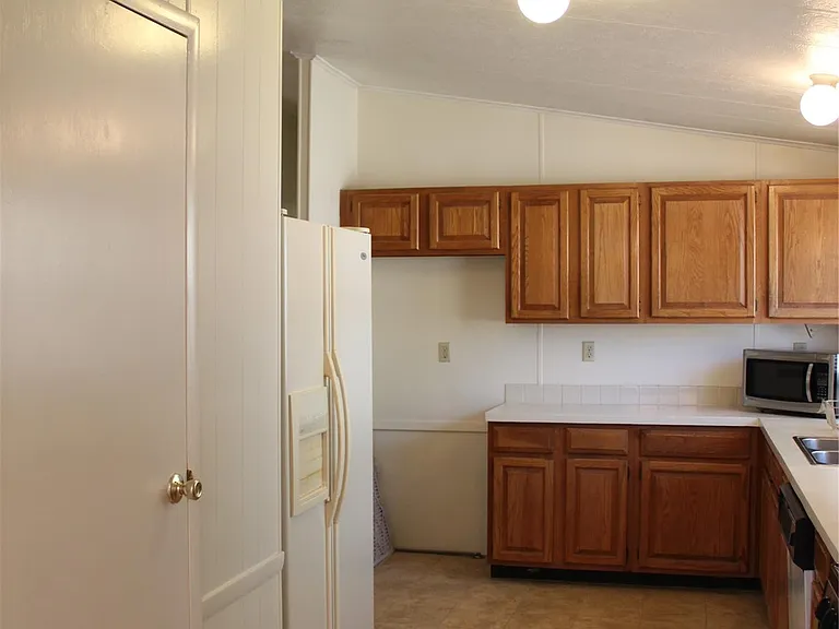 14111 S Green Hills Loop #B — Photo 5