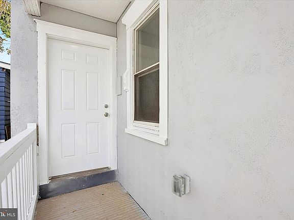 2nd image of 566 Rutherford Ave #2