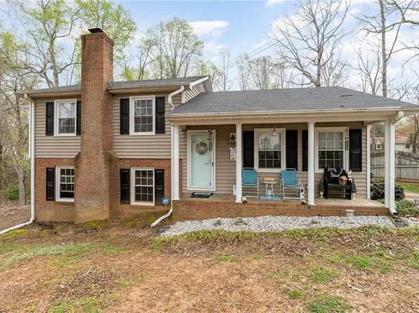 2645 Wyman Rd, Winston Salem, NC 27106