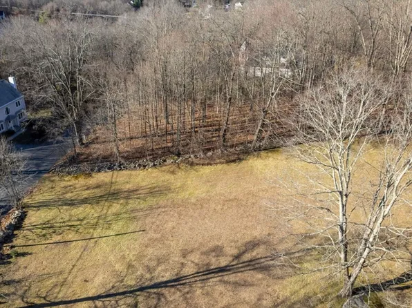 40 Gold St, Shrewsbury, MA 01545