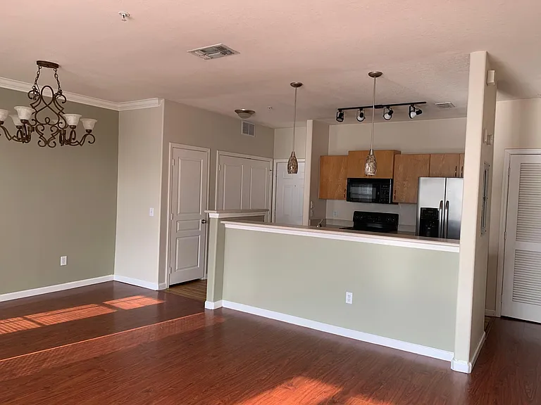 8290 Gate Pkwy W #910 — Photo 14