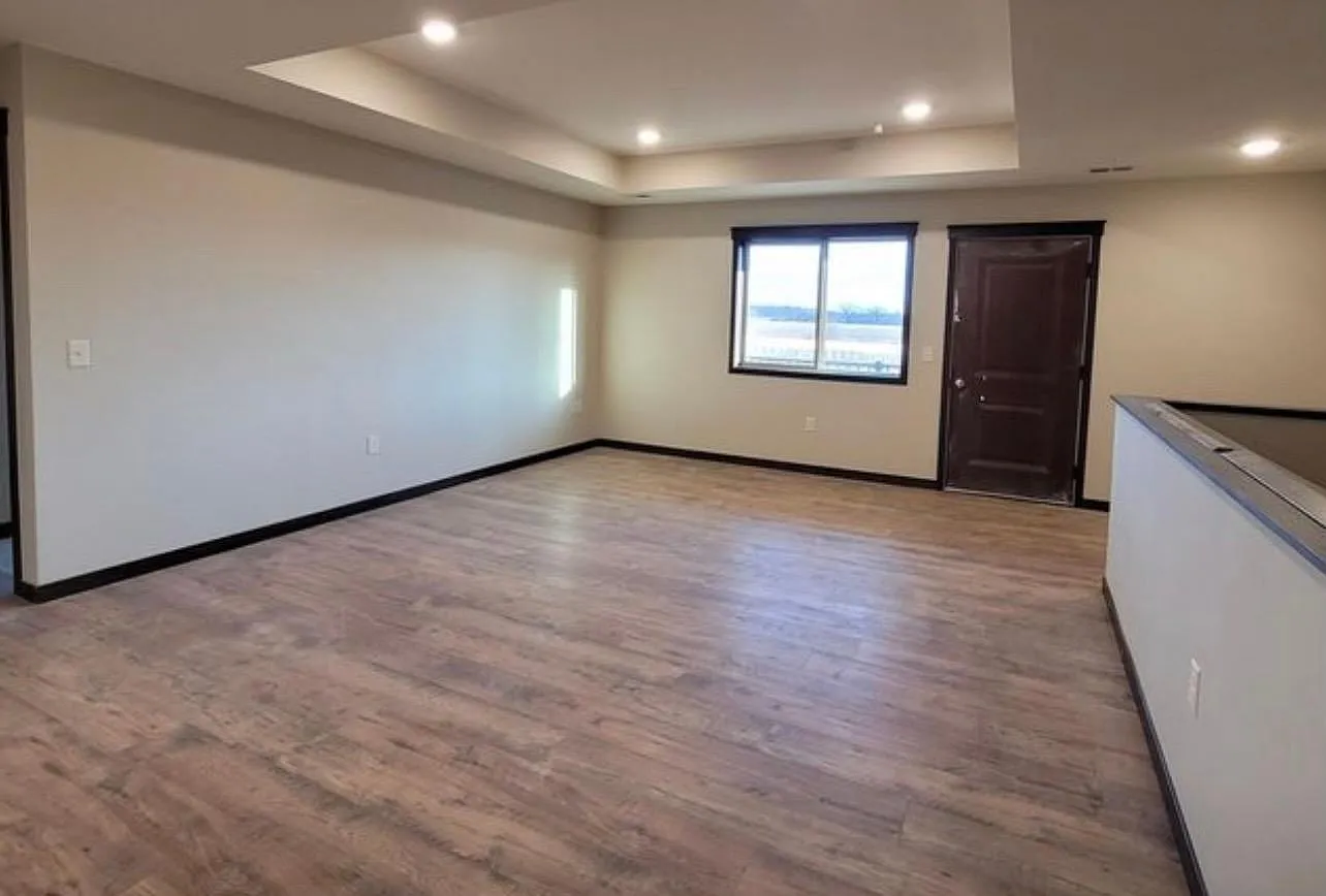 2 bed, 1250 sqft, $1,390 — Photo 4