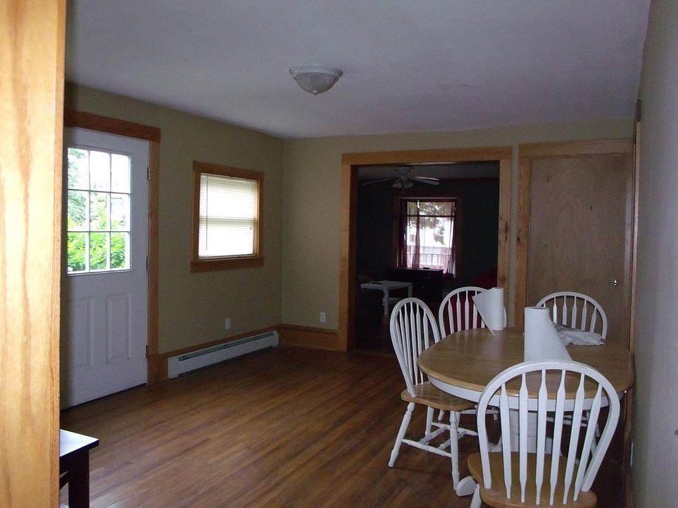 1st image of 3 Saint James St