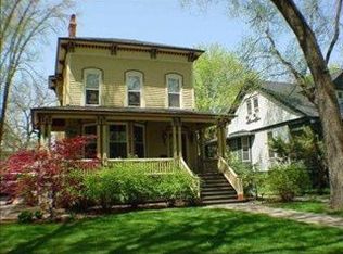 511 S Grove Ave, Oak Park, IL 60304
