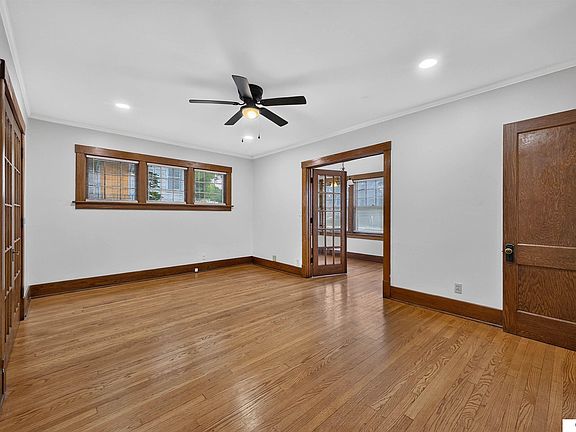 5th image of 4154 Cuming St