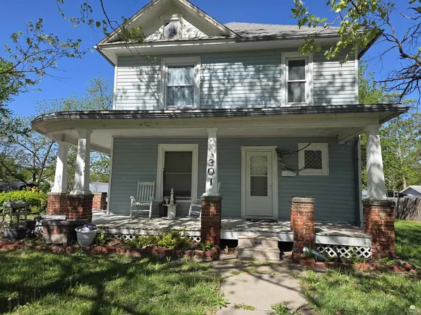 301 N Broadway St, Herington, KS 67449