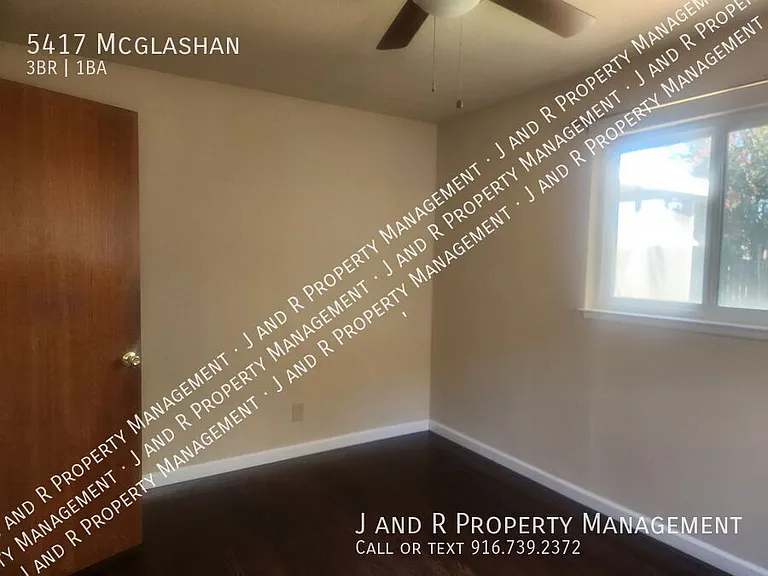 5417 McGlashan St — Photo 13