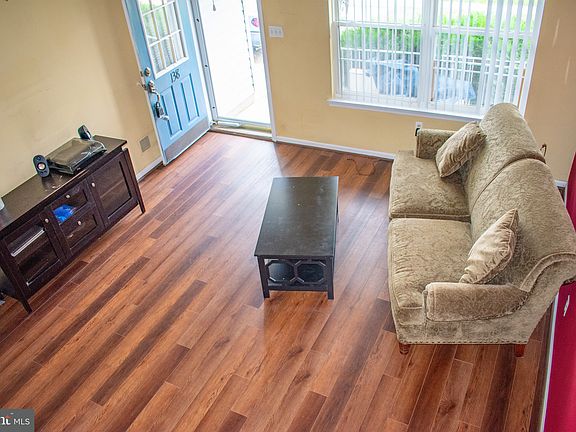 5th image of 138 Redden Ln