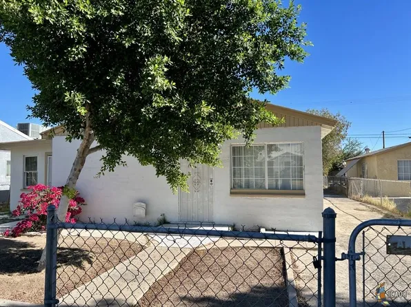1045 D St, Brawley, CA 92227