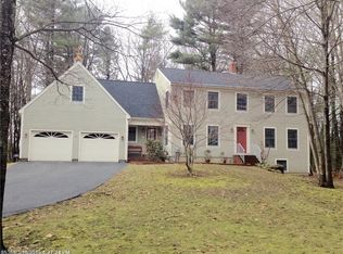 5 Juniper Ln, Falmouth, ME 04105