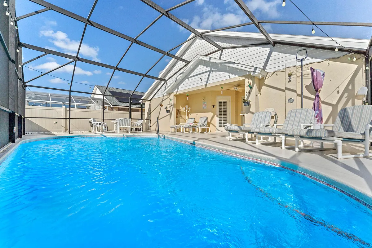 Building Photo - 1651 Oak Hill Trl